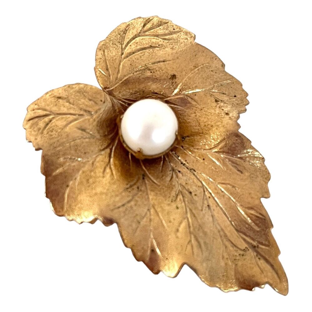 Vintage 1960s Leaf Brooch Faux Pearl Gold Tone Nature Pin - 6B